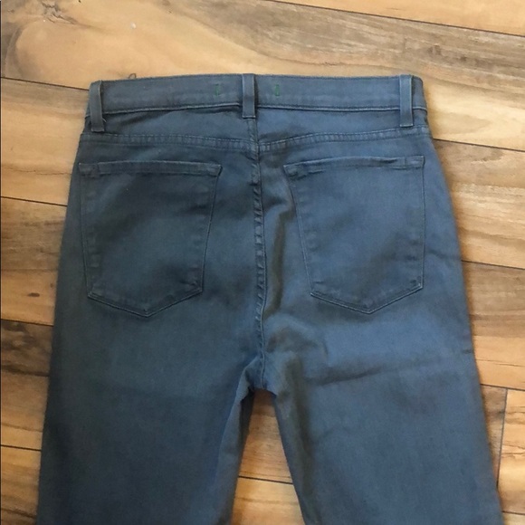 BRAND NEW J BRAND WINK FLARED JEANS - Picture 3 of 6